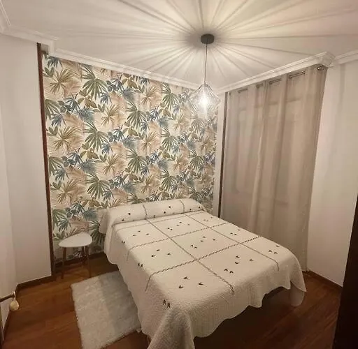 Appartement Bertamirans A 5 Min Santiago Y 10 Min La Playa